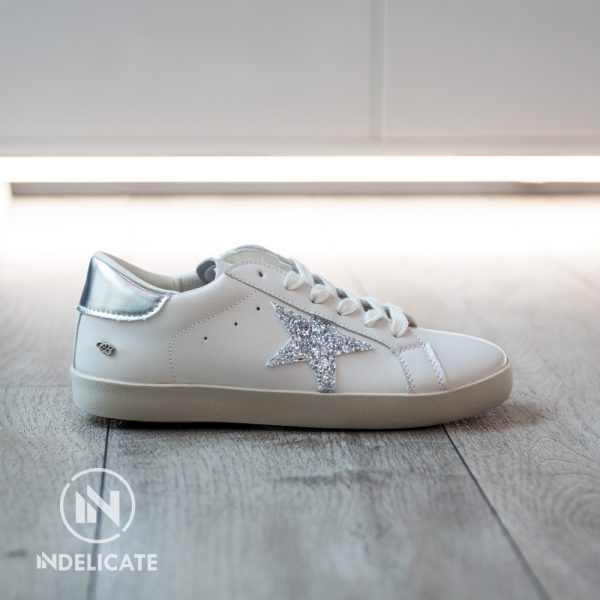 White Star Sneakers | Miss Black