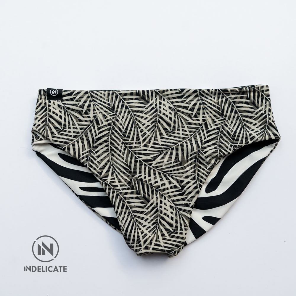 Ivory Zebra Reversible Shorts